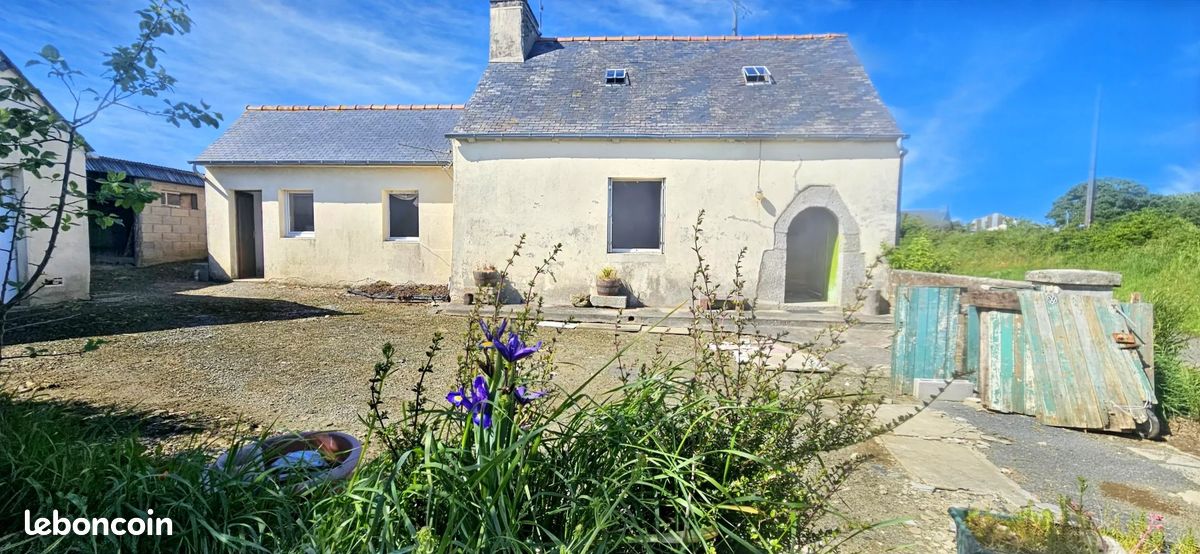 Maison 3 pièces 44 m² · à Prat · 44 m² · 77 900 €