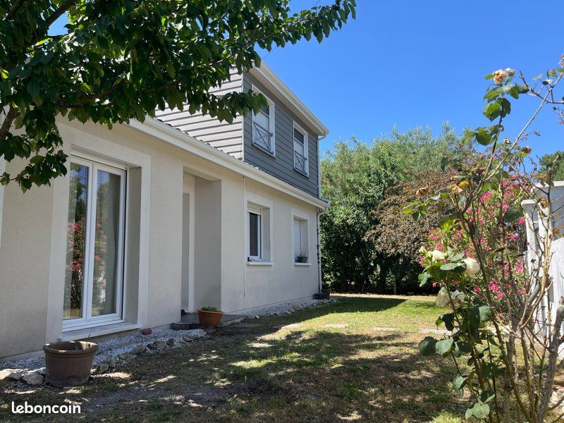 Maison 5 pièces 110 m² · à Le Taillan-Médoc · 110 m² · 450 000 €