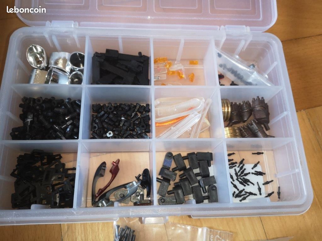Pièces détachées Pocher 1/8 Porsche et F40 et Testararossa (image 3)
