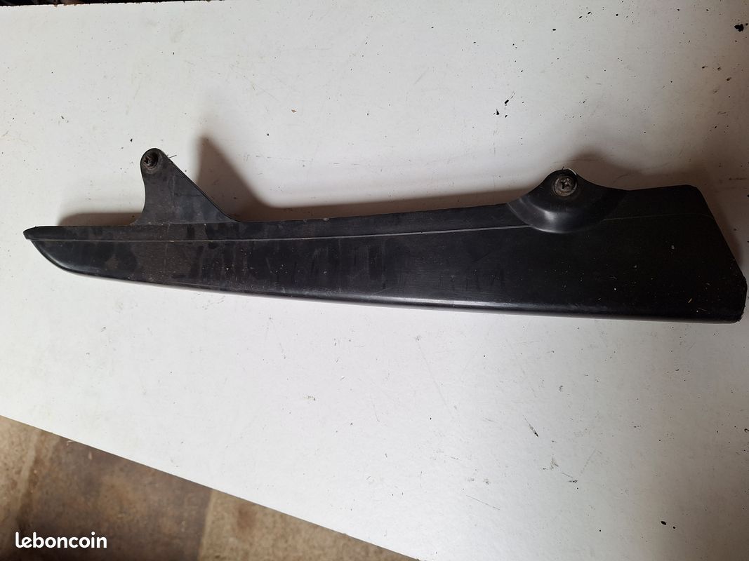 Garde chaine YAMAHA FZR 1000 GENESIS 87-88 (image 2)