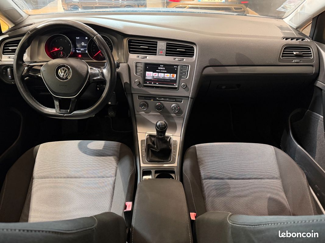 VOLKSWAGEN GOLF 1.2 TSI 110ch BLUEMOTION TECHNOLOGY EDITION (image 3)