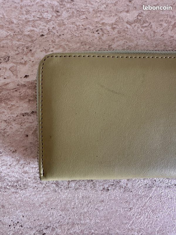 Portefeuille verte (image 3)