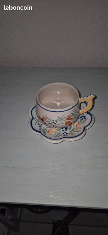 Tasses et sa sous coupe de type breton HB Quimper (image 1)