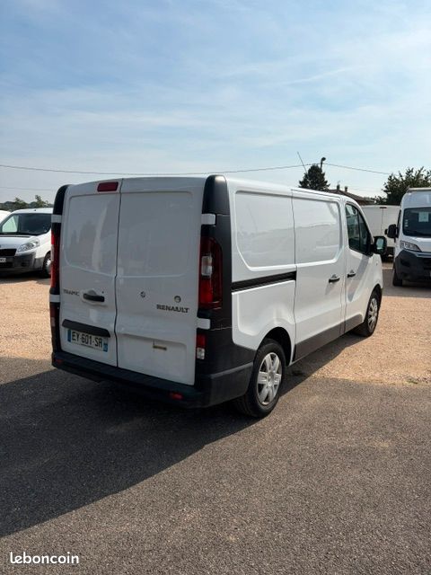 Renault traffic iii l1h1 1.6 dci 90ch bvm6 (image 2)