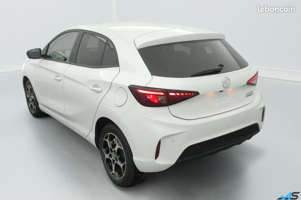 MG 3 MG3 1.5 L Hybrid+ 195 ch Luxury SUR COMMANDE (image 4)