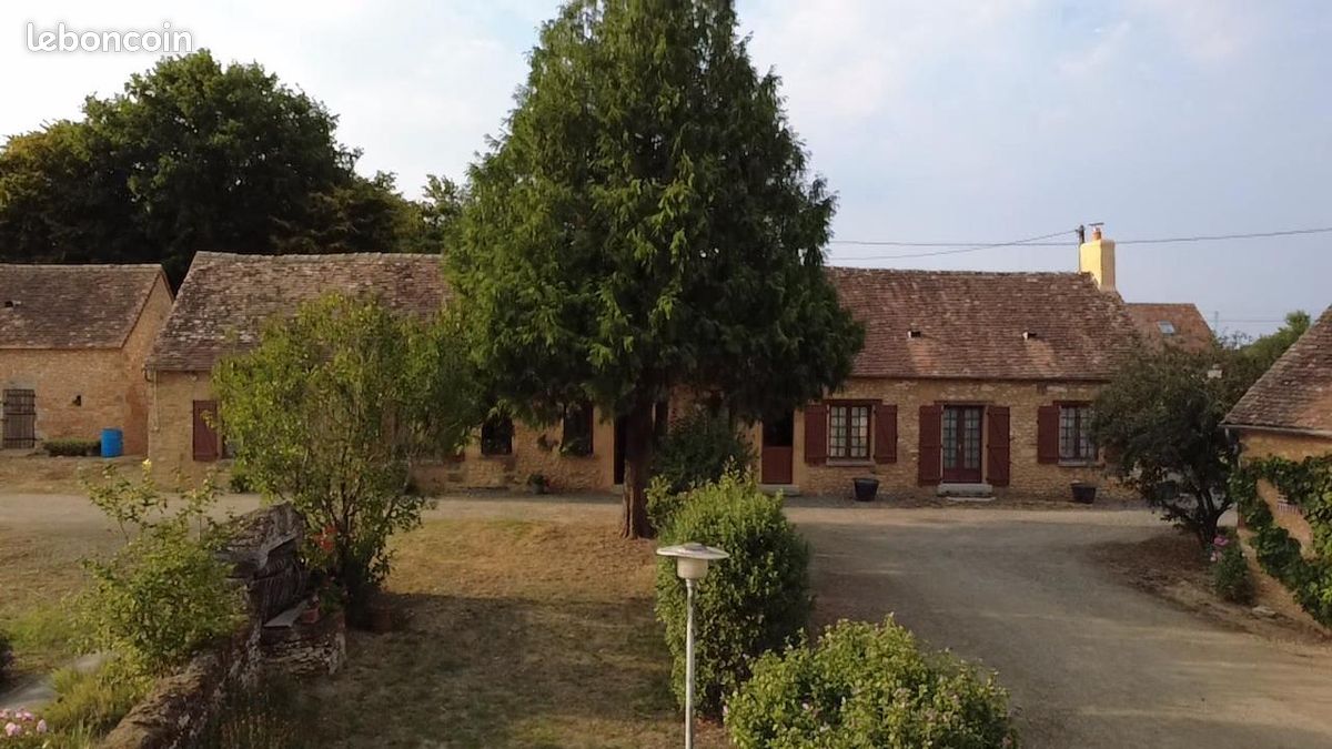 Maison 7 pièces 160 m² · à Coulans-sur-Gée · 160 m² · 280 000 €