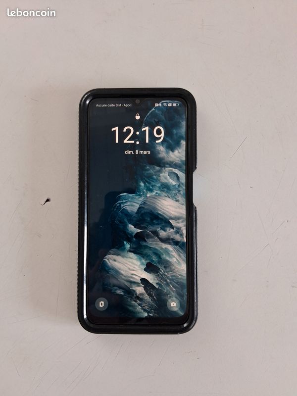 OppoA77. 64Go. Avec coque de protection et verre détrempé (image 1)