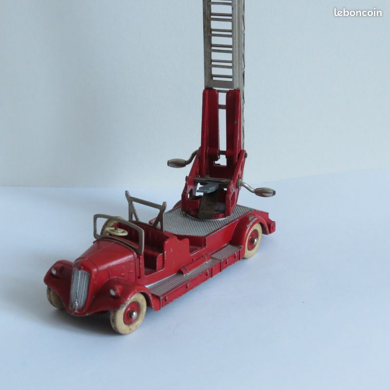 Meccano - 1:43 - ref. 32D Auto-échelle de Pompiers - ref