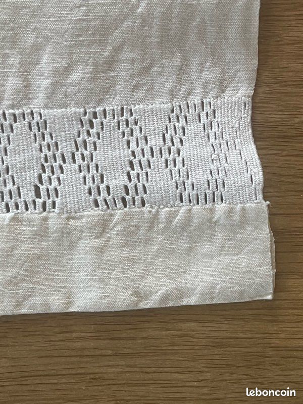 Serviette à main ancienne en lin ajouré et chiffre AA (image 2)