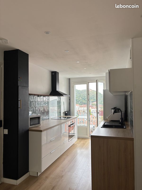 Appartement 3 pièces 57 m² · à Saint-Étienne · 57 m² · 690 €/mois