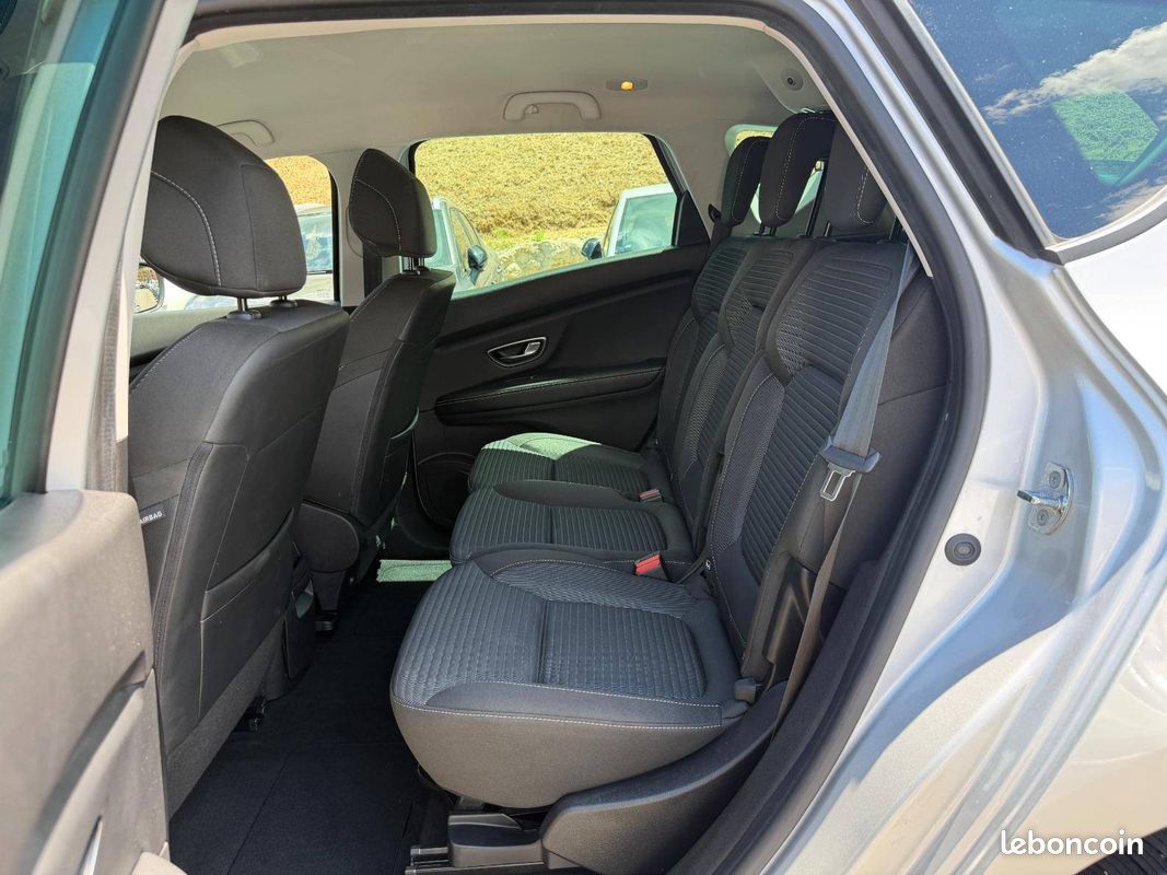 RENAULT Scenic Blue dCi 120 Zen (image 13)