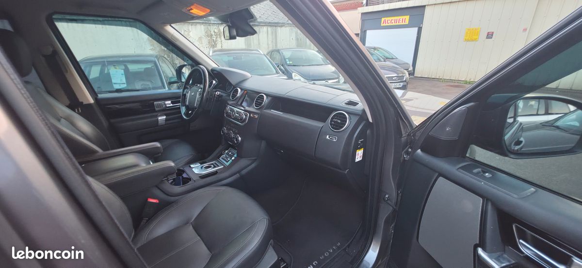 Land rover discovery 4 phase 2 3.0 SDV6 256 CH HSE luxury BVA (image 9)