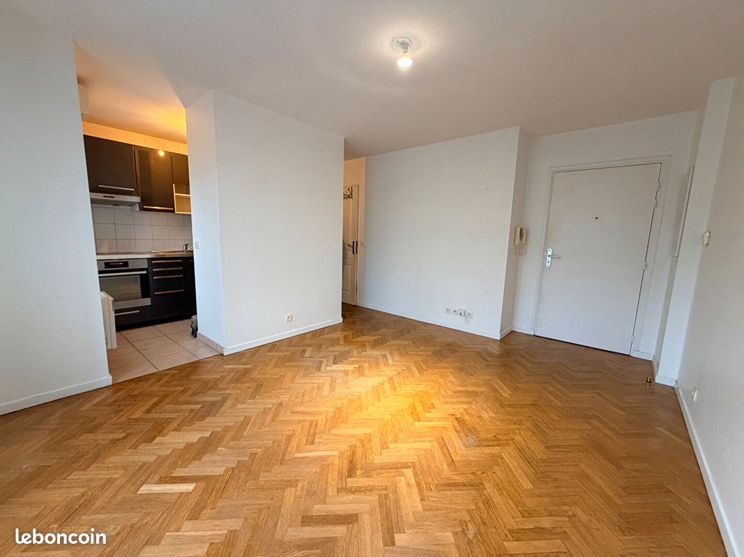 Appartement 1 pièce 27 m² · à Les Lilas · 27 m² · 200 000 €