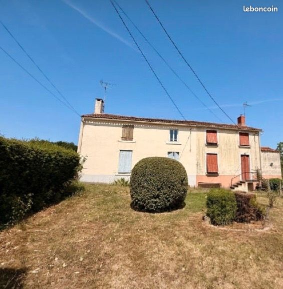 Maison 8 pièces 190 m² · à Saint-Laurent-de-la-Salle · 190 m² · 160 000 €