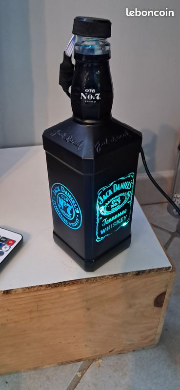 Bouteille de jack avec gravures et lumière (image 2)