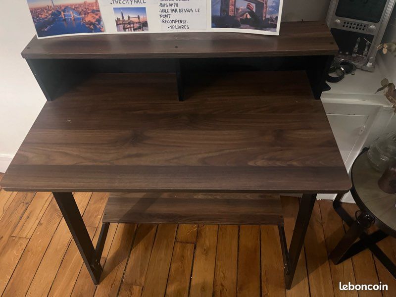 Bureau (image 1)
