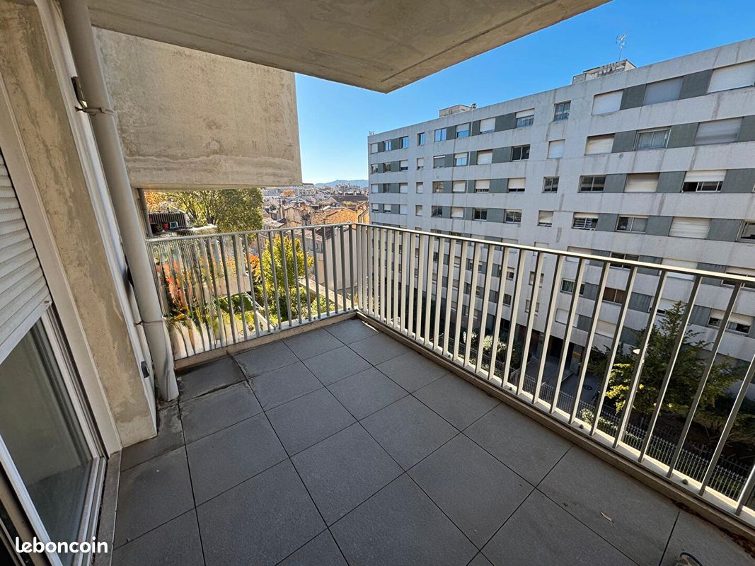 Appartement 2 pièces 44 m² · à Marseille · 44 m² · 155 000 €