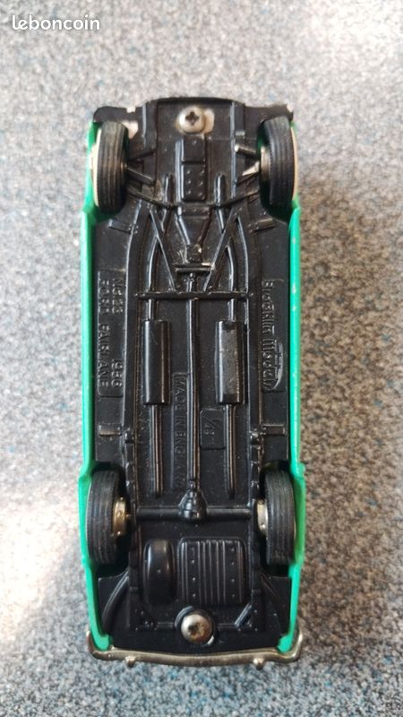 Miniature Brooklin Models – Ford Fairlane 1956 Verte N°23 – Échelle 1/43