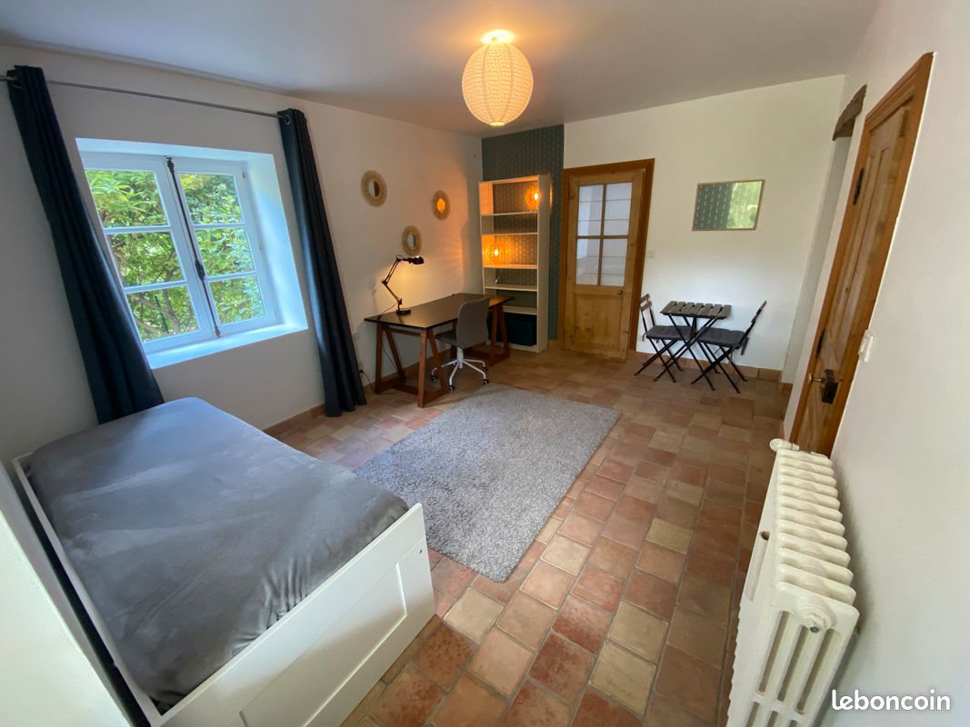 Appartement 1 pièce 25 m² · à Écully · 25 m² · 650 €/mois
