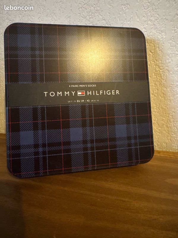 đ§Šđ Coffret Tommy Hilfiger â 4 paires de chaussettes homme â 39/42 â Neuf (image 1)