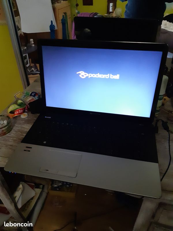 Vente PC HP reconditionné Packard Bell 17 pouces avec lecteur DVD (image 1)