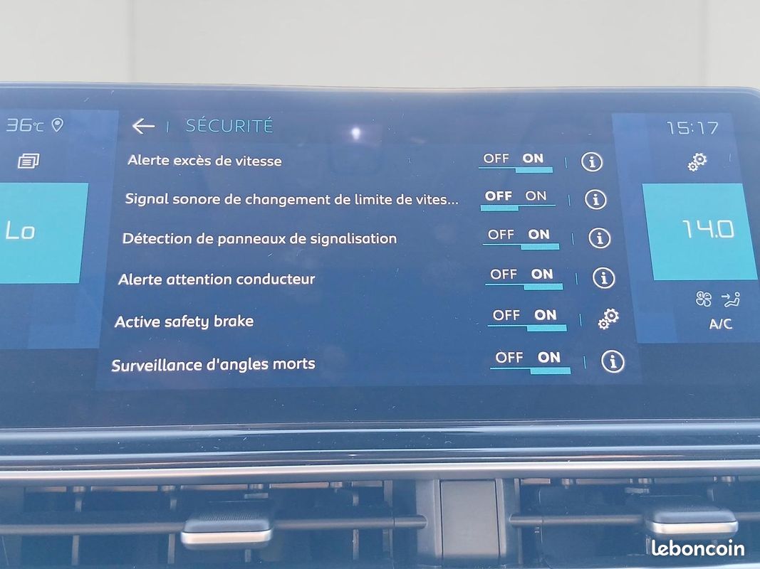 Citroen C5 Aircross 1.6 Hybride rechargeable 225 MAX + TOIT OUVRANT / VISION 360 / JANTES 19 / COFFR (image 16)