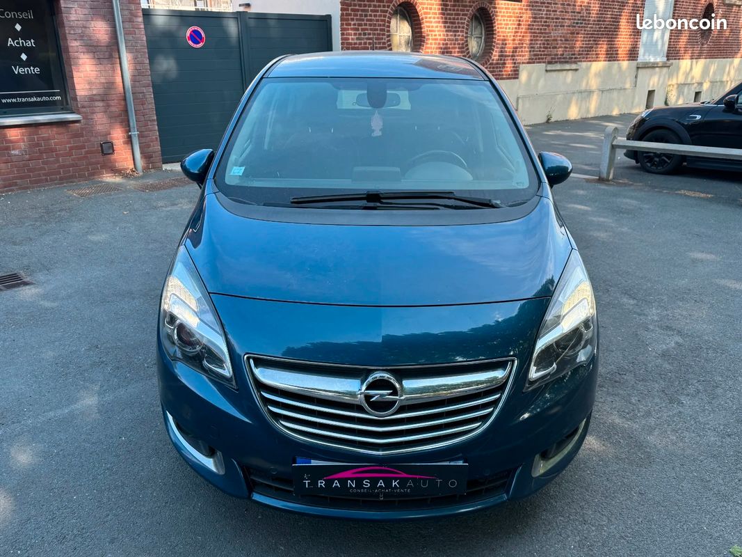 OPEL MERIVA 1.6 CDTI - 136 ch S&S Cosmo Pack PHASE 2 / Sièges et volant chauffants / Caméra de recul / Chaîne distrib (image 9)