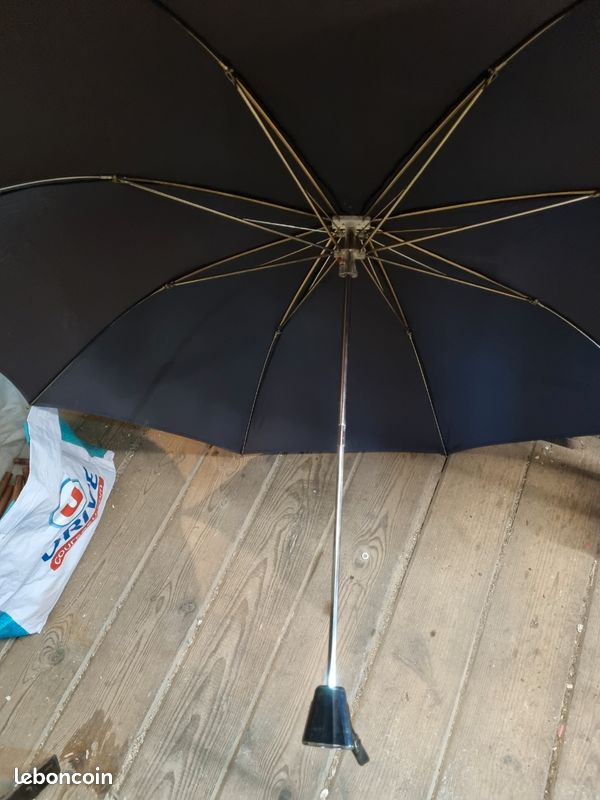 Parapluie rayé jaune et blanc photo – Photo Brun Gratuite sur Unsplash
