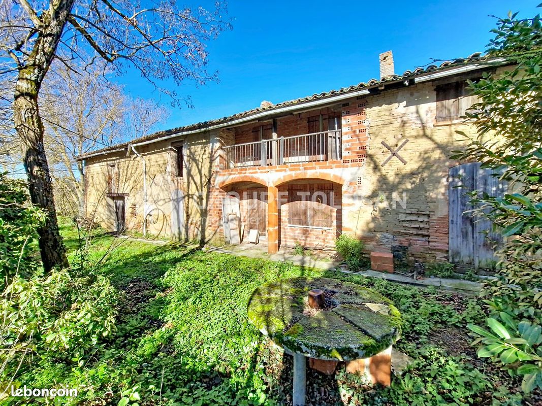 Maison 9 pièces 280 m² · à Baziège · 280 m² · 232 000 €