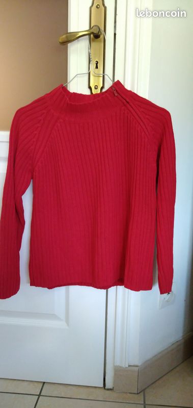 Pull rouge fille (image 1)