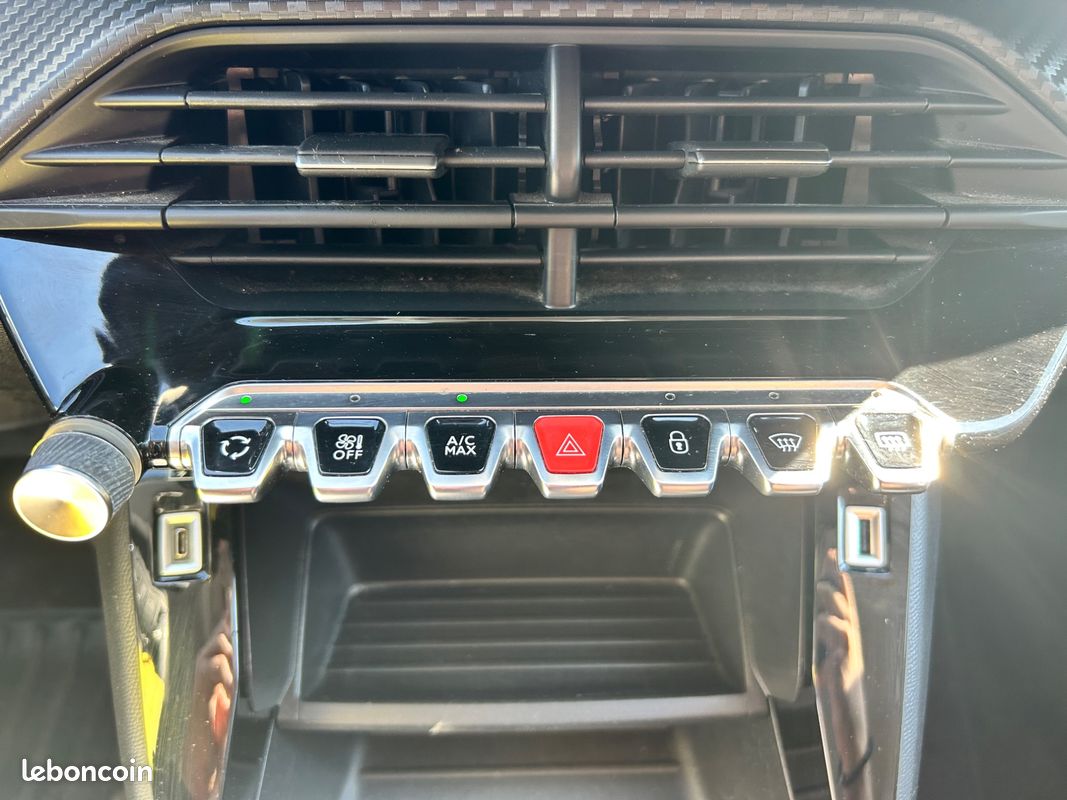 PEUGEOT 208 SOCIETE 1.5 BLUEHDI BVM6 100CH 7275HT CARPLAY - ENTRETIEN COMPLET PEUGEOT -REGULATEUR DE VITESSe (image 15)