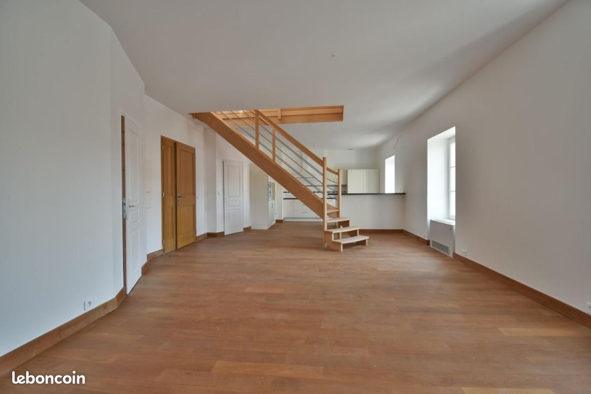 Immeuble 315 m² · à Cholet · 315 m² · 426 400 €