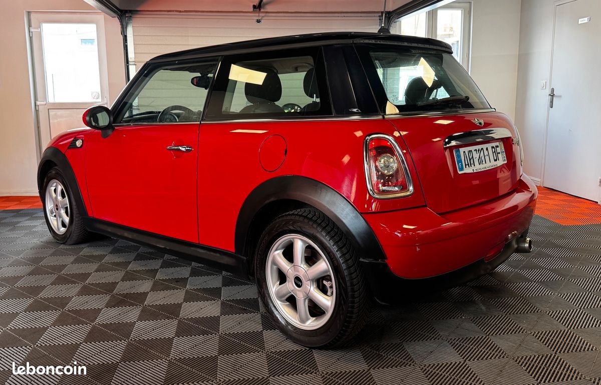 Mini Mini COOPER 1.6 D 110 (image 2)
