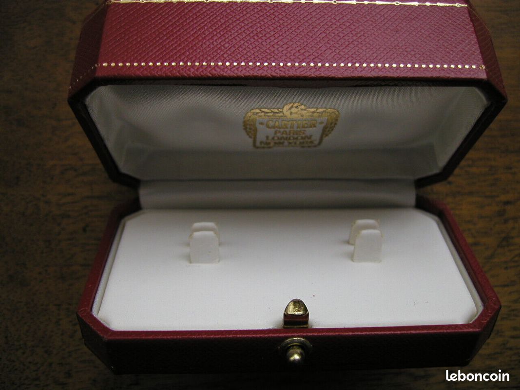 Ecrin bijoux Cartier Montres Bijoux