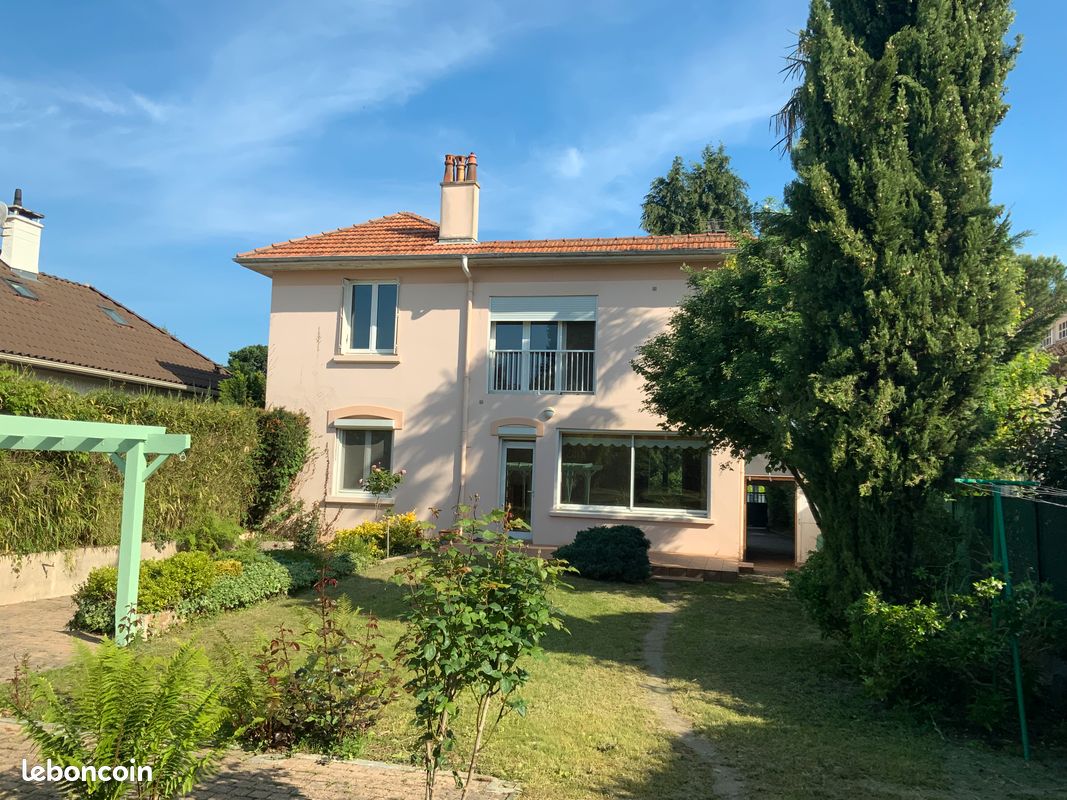 Maison 6 pièces 178 m² · à Odos · 178 m² · 280 000 €