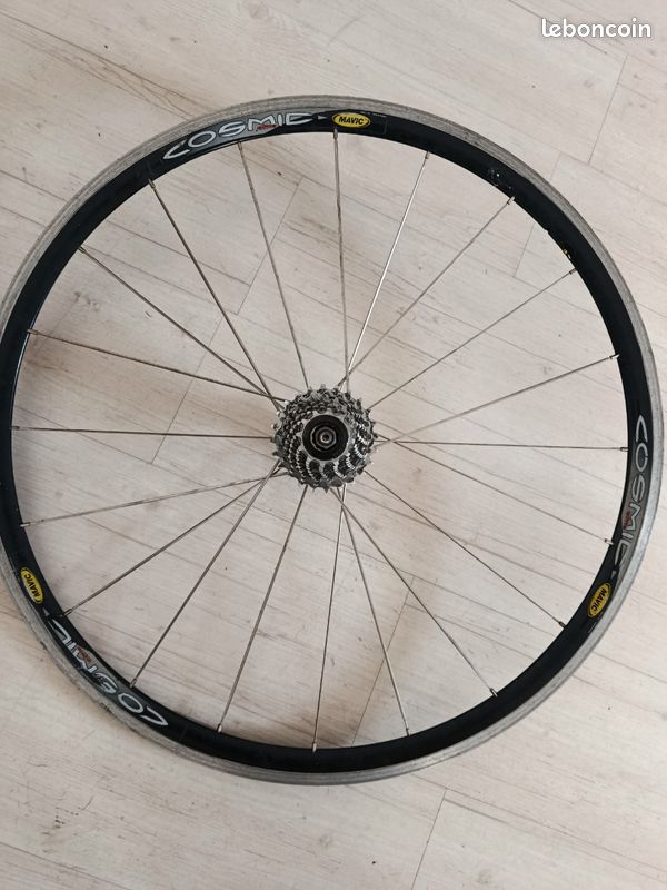 Roue arrière Mavic Cosmic elite Équipements vélos