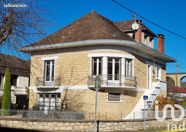 Propriété 5 pièces 155 m²