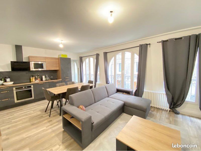 Appartement 3 pièces 65 m² · à Saint-Étienne · 65 m² · 700 €