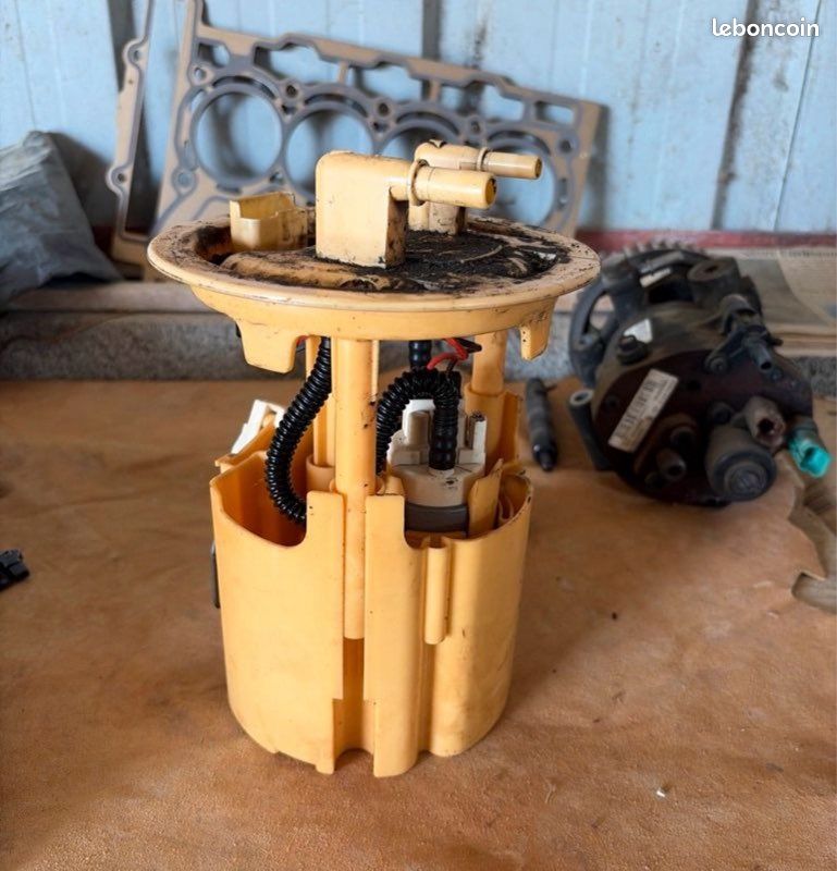 Pompe à gavage Peugeot 406 2.0 hdi 109 (image 1)