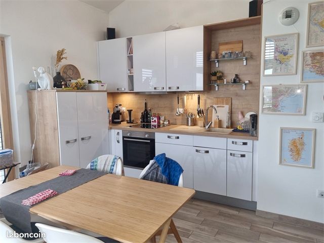 Appartement 3 pièces 63 m² · à Saint-Louis · 63 m² · 1 300 €/mois