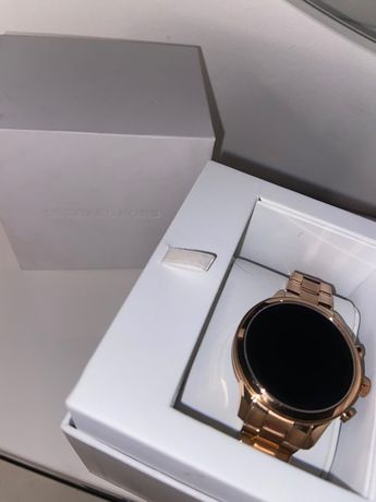 Montre connectée Femme Michael Kors d'occasion - Annonces montres et bijoux  leboncoin - page 3