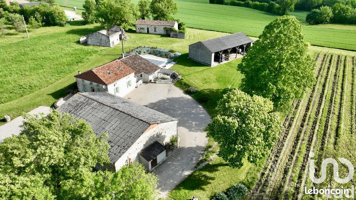 Maison 5 pièces 155 m² · à Lacaussade · 155 m² · 349 900 €