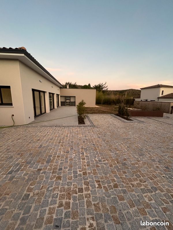 Maison 5 pièces 120 m² · à Lachapelle-sous-Aubenas · 120 m² · 1 400 €/mois