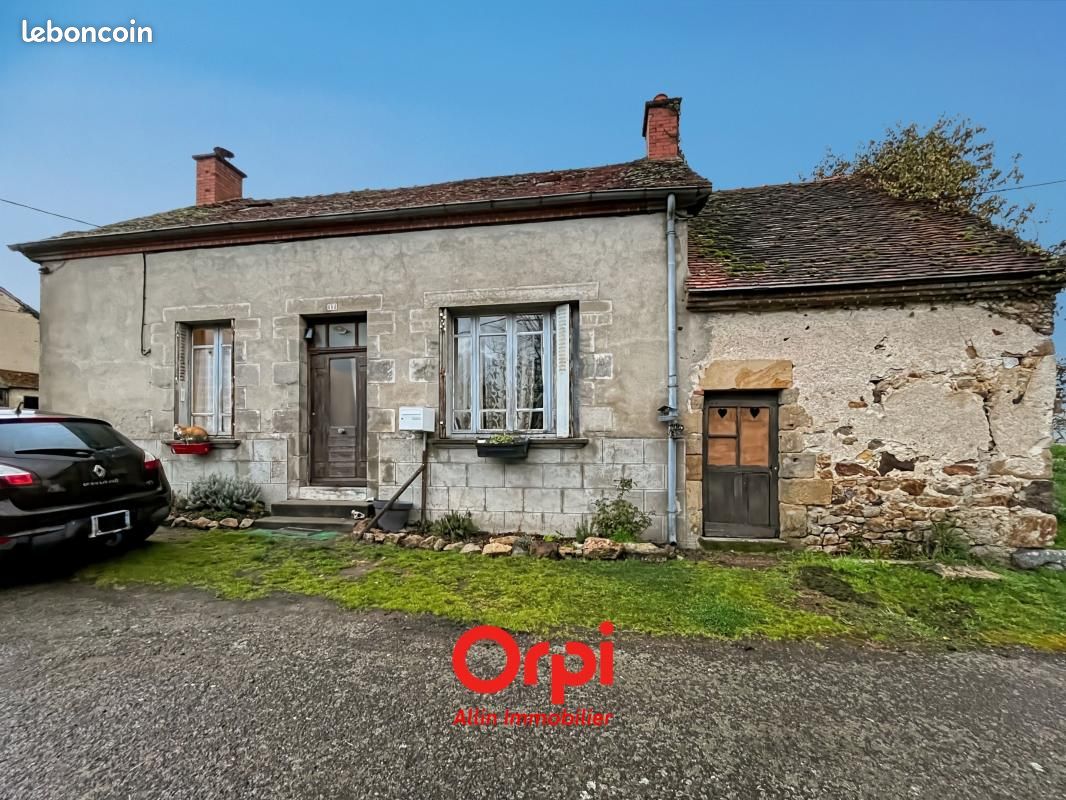 Maison 2 pièces 44 m² · à Theneuille · 44 m² · 22 000 €