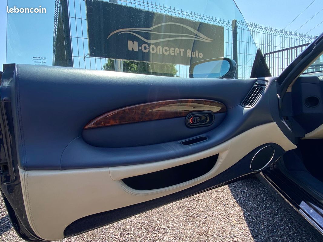 Aston Martin DB7 6 cylindres 3.2 340cv - Financement à partir de 340e/Mois (image 19)
