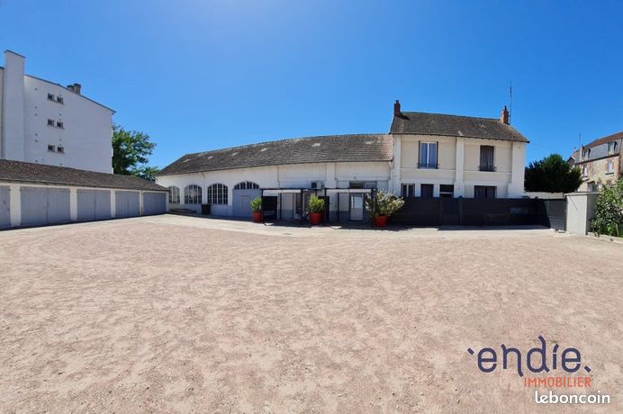 Maison 6 pièces 150 m²