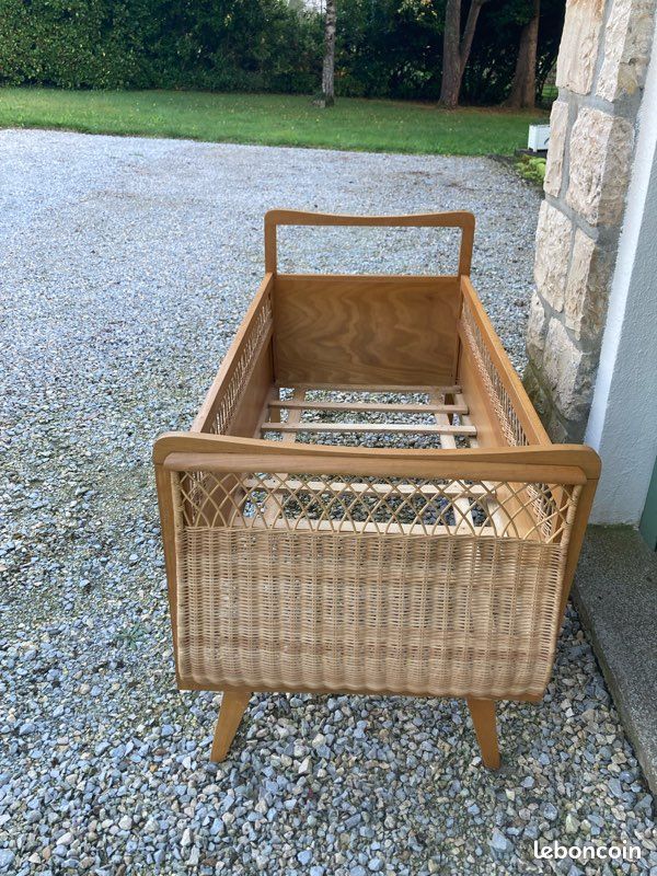 Lit bébé (image 1)
