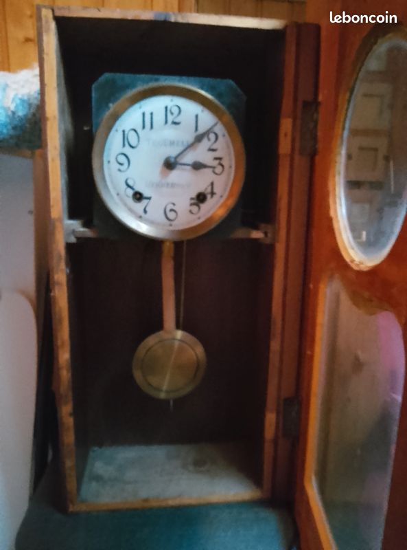 Horloge à carillon (image 1)