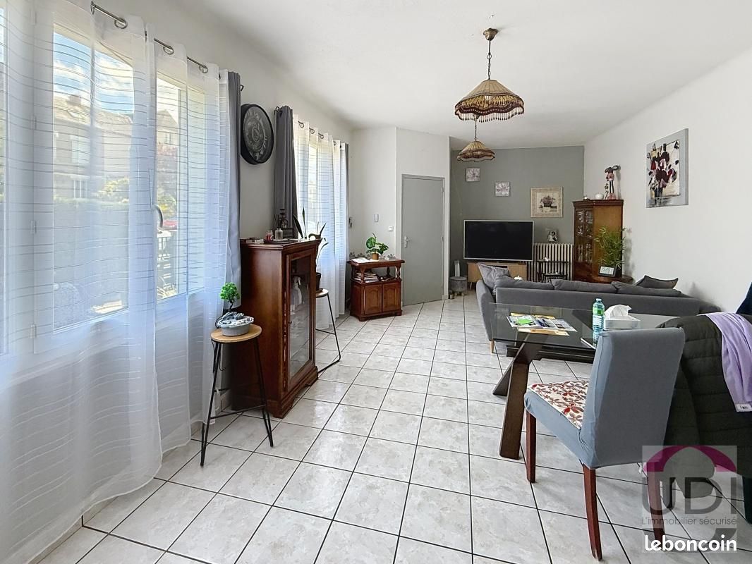 Maison 3 pièces 74 m² · à Guéret · 74 m² · 102 000 €