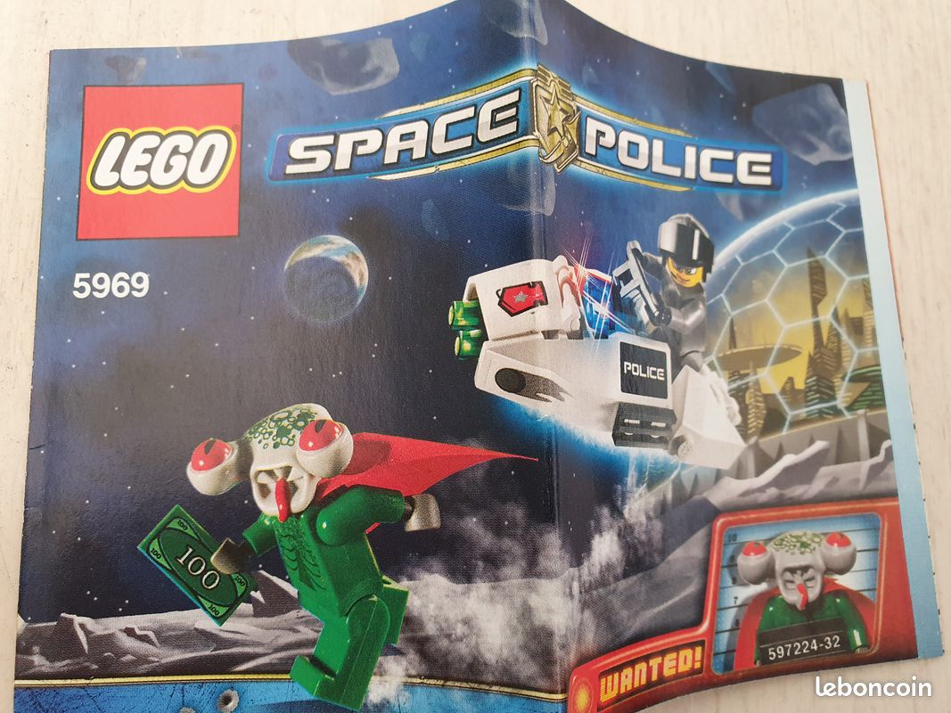 Lego Space Police 5969 L'évasion de Squidman et 5971 Le transport des ...